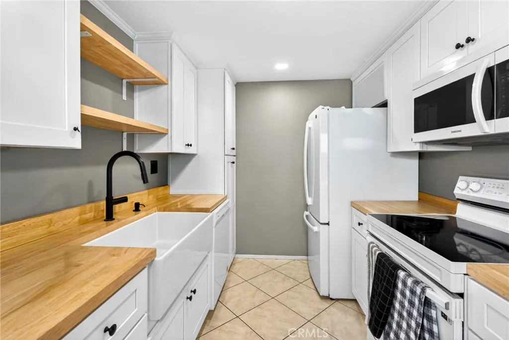 145 S Poplar #20