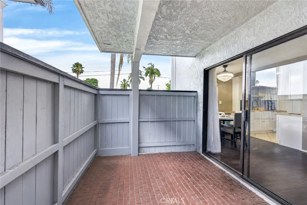 145 S Poplar #20