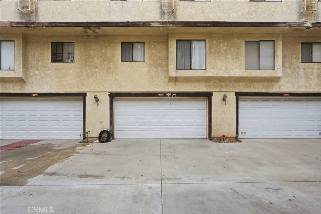 3575 Whistler Ave