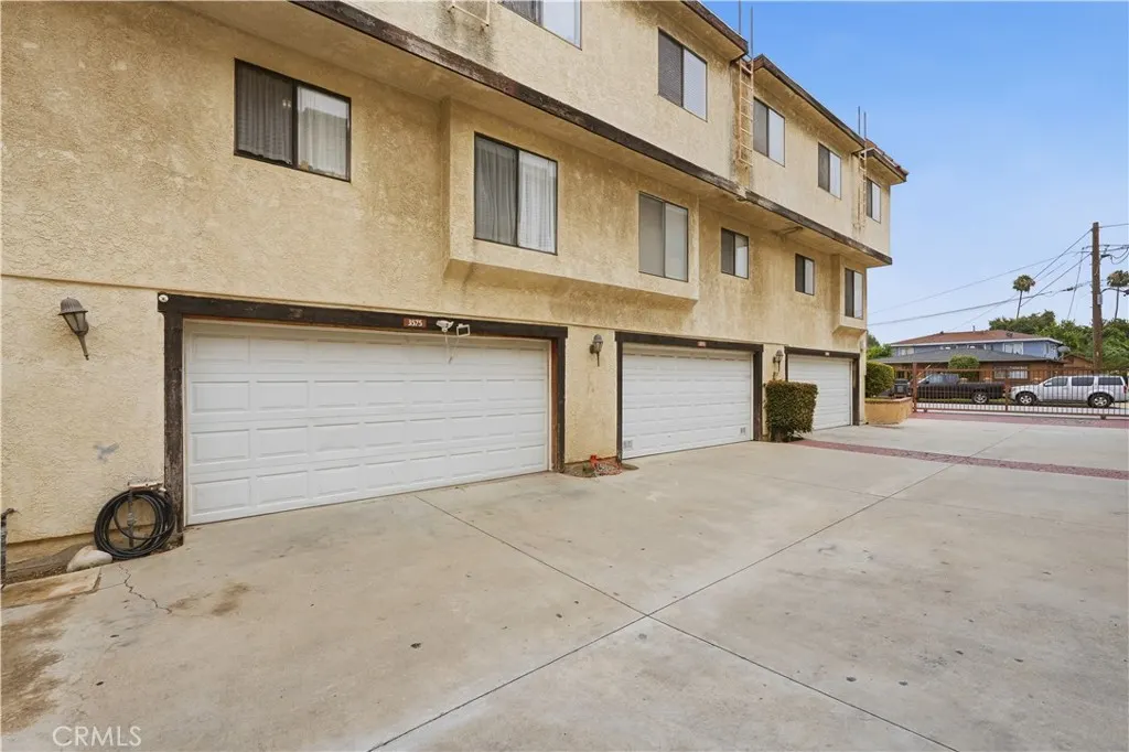 3575 Whistler Ave