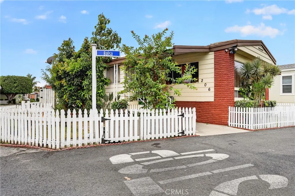 12700 Elliott #206