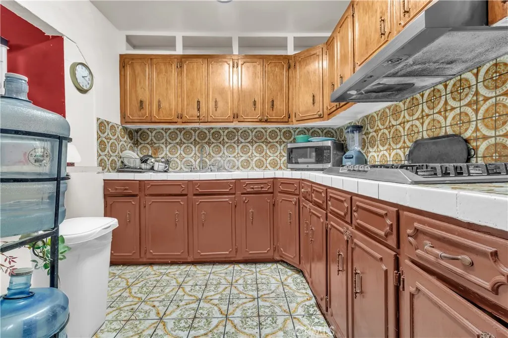 13618 Las Vecinas Dr