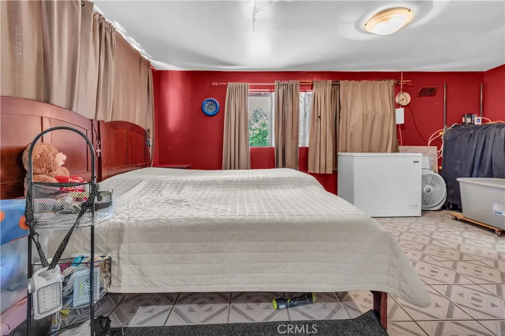 13618 Las Vecinas Dr