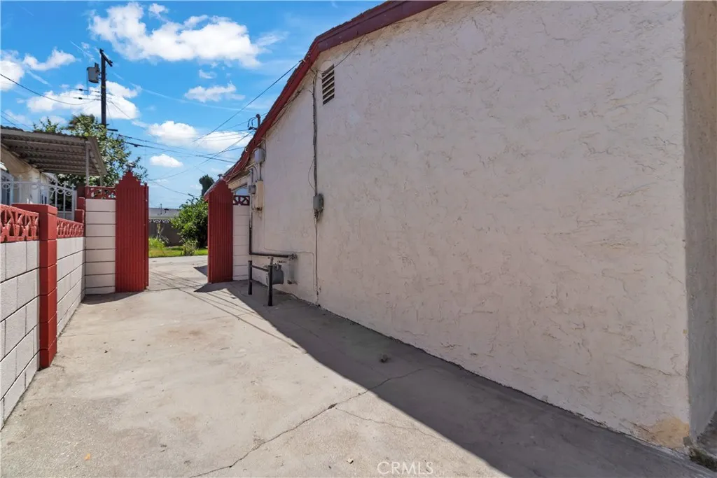 13618 Las Vecinas Dr