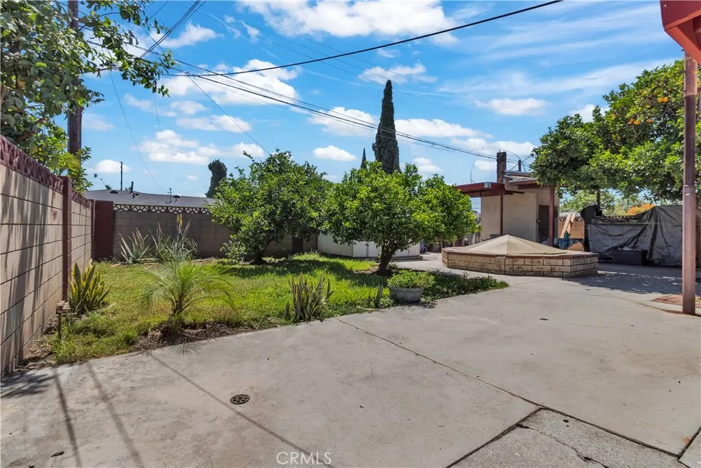 13618 Las Vecinas Dr