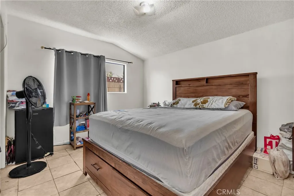 13618 Las Vecinas Dr