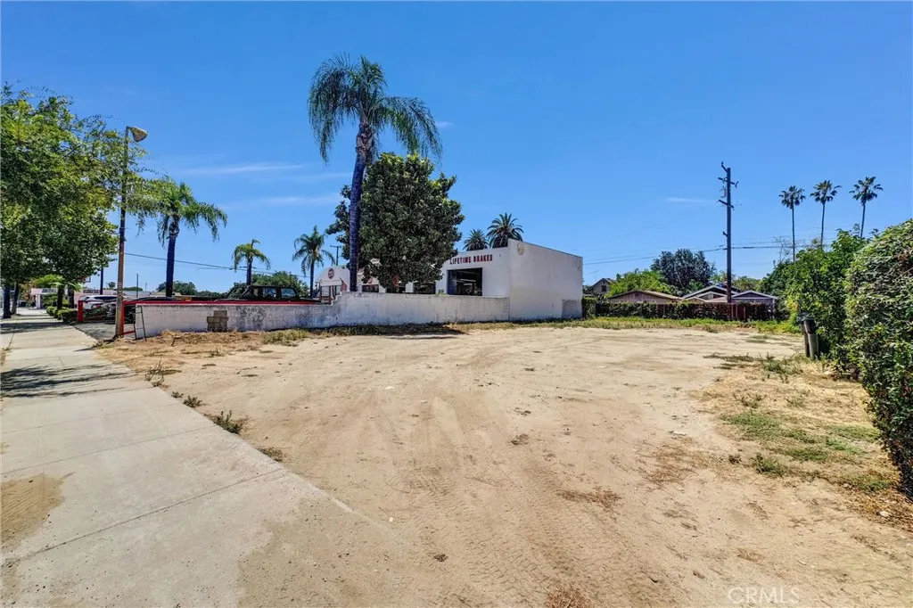 968 E Mission Boulevard