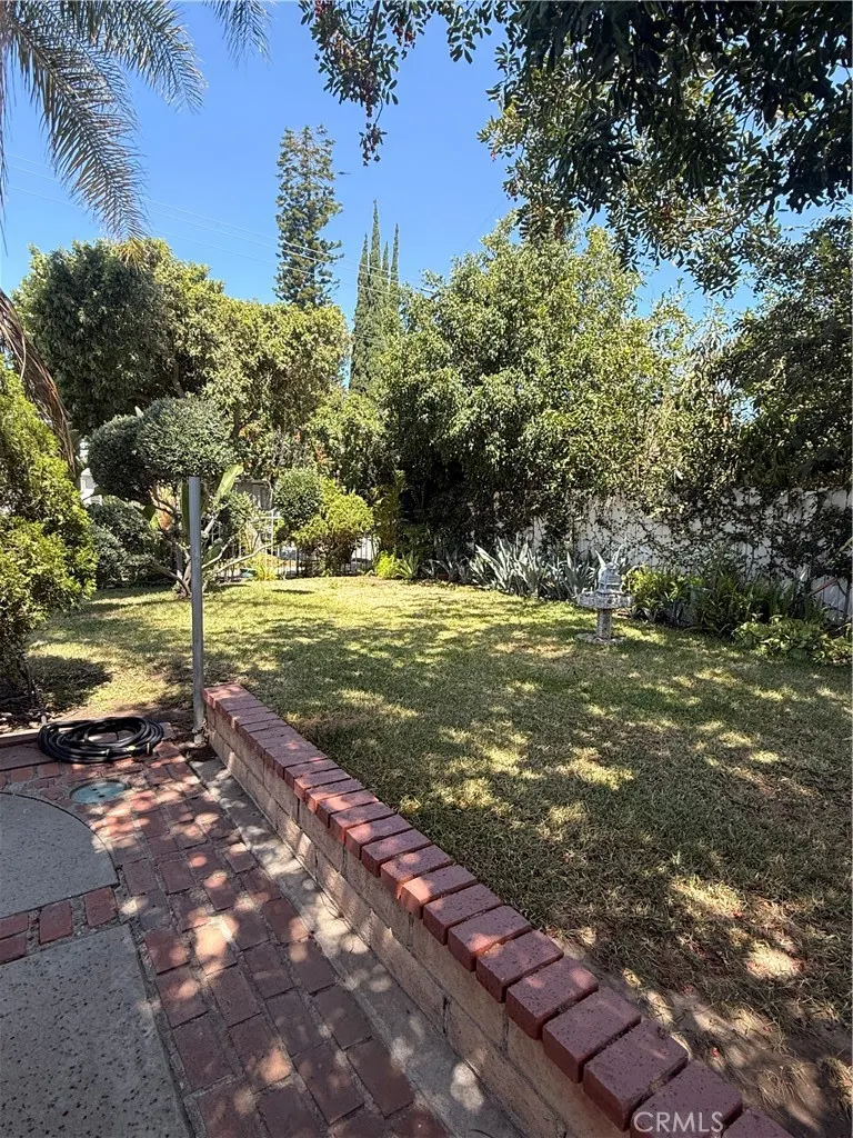 4458 Stewart Avenue