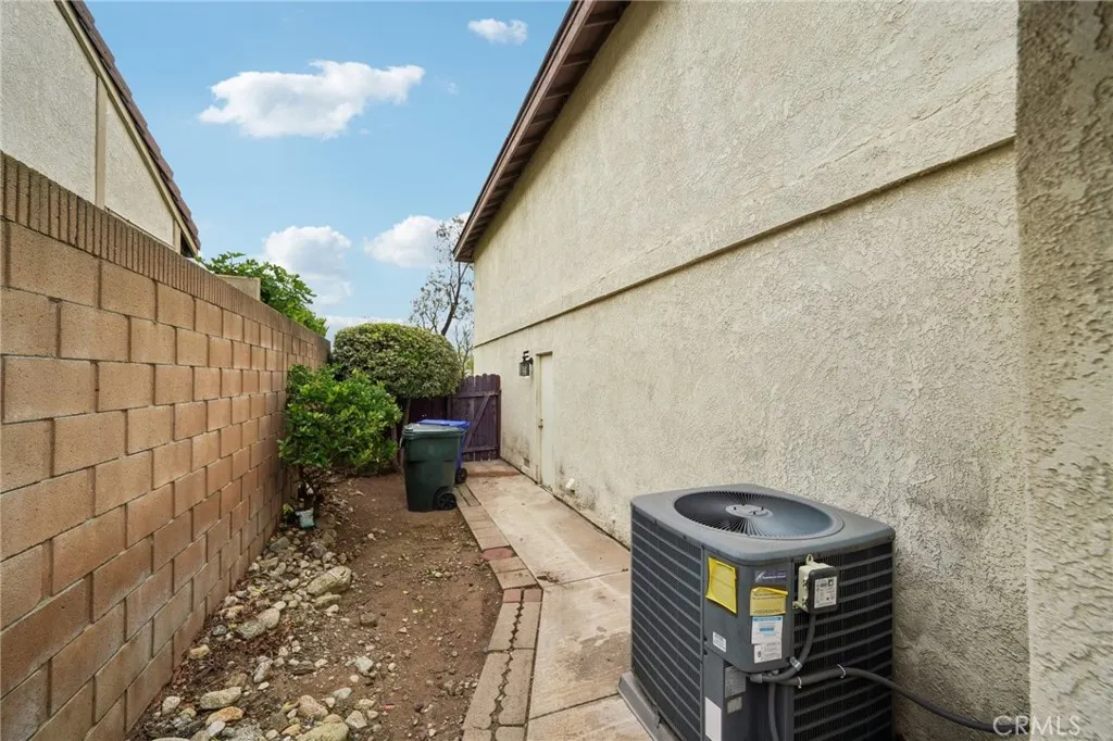 2279 Wisteria Avenue