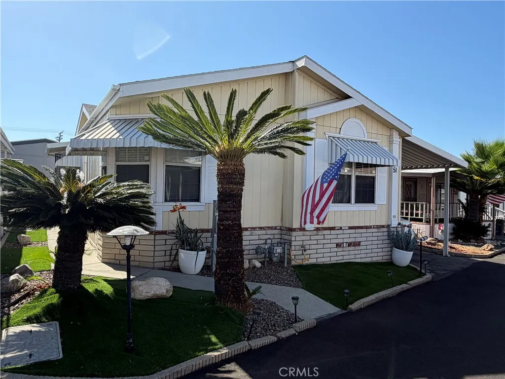 3530 Damien #51