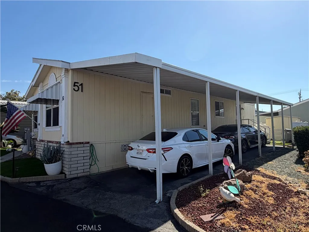 3530 Damien #51