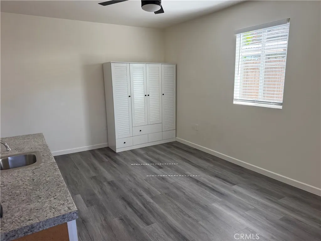 1196 W 3rd