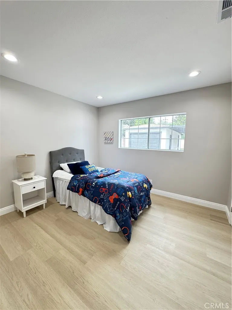 575 E Fernleaf
