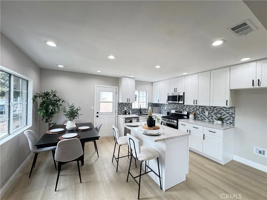 575 E Fernleaf