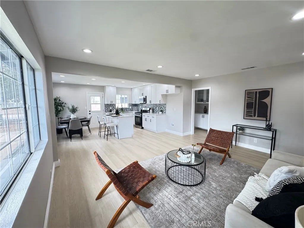 575 E Fernleaf