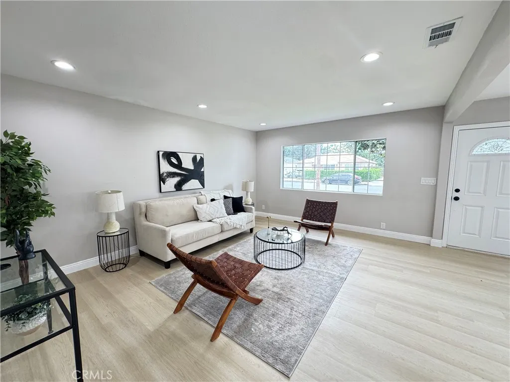 575 E Fernleaf