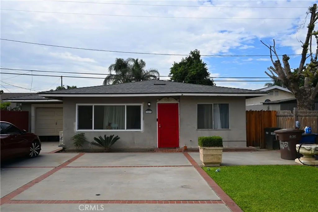 11672 Ranchito St
