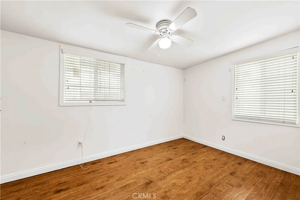 5260 N Gareloch Avenue