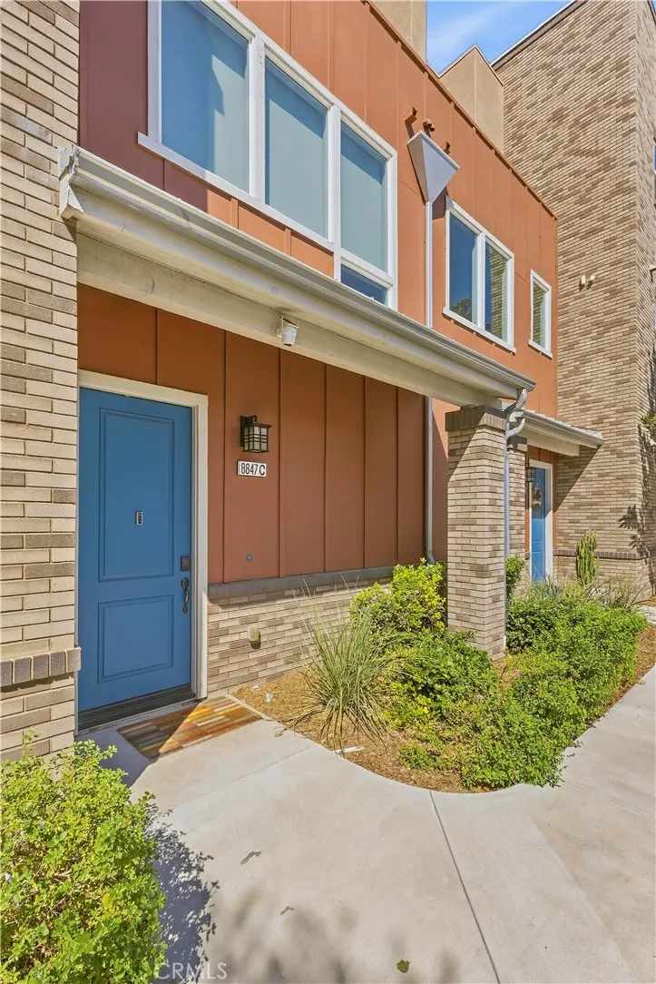 8847 Jacaranda #C