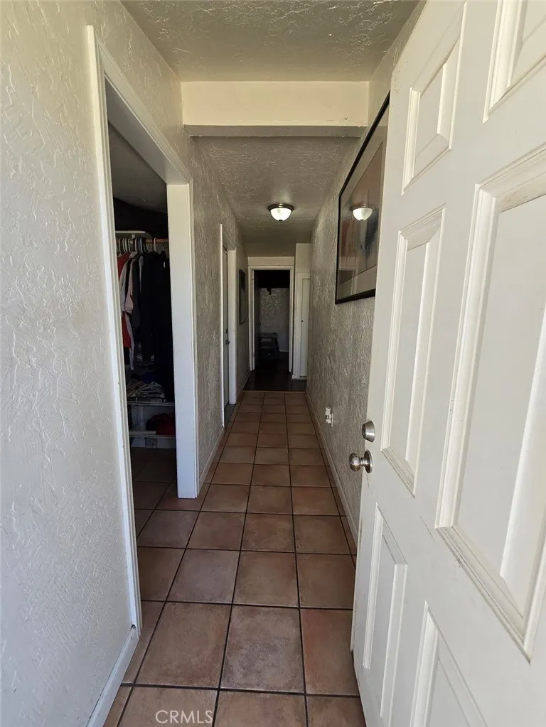 1239 S Vine Avenue