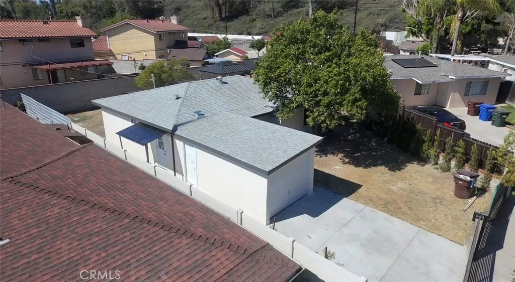 305 Colston