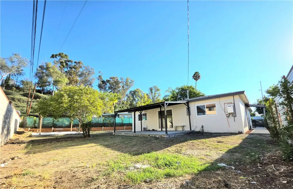 305 Colston