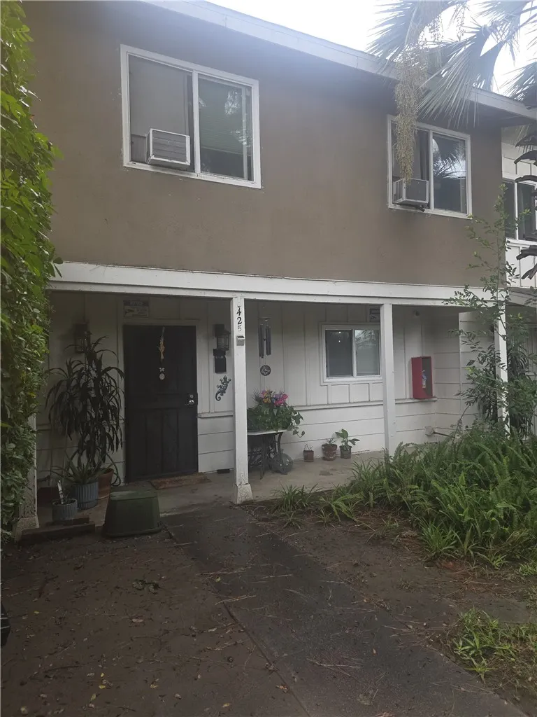 425 N Rockvale