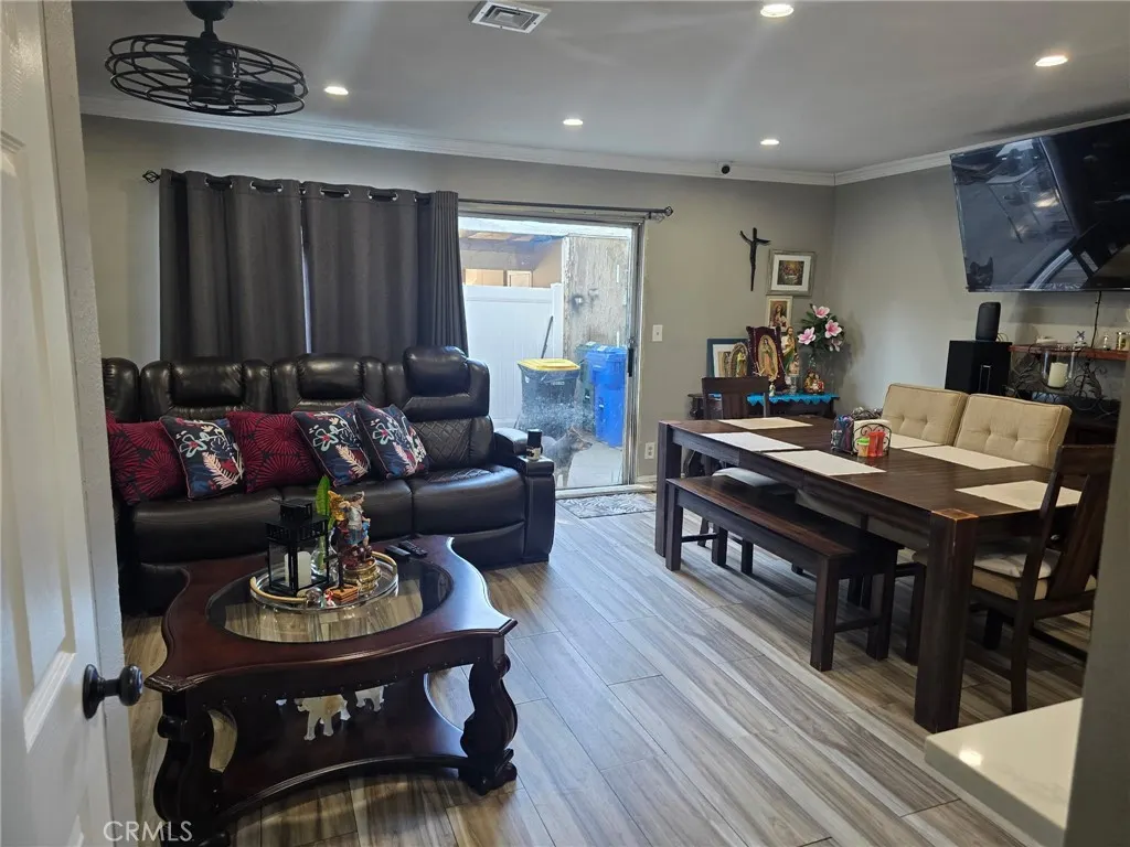 425 N Rockvale