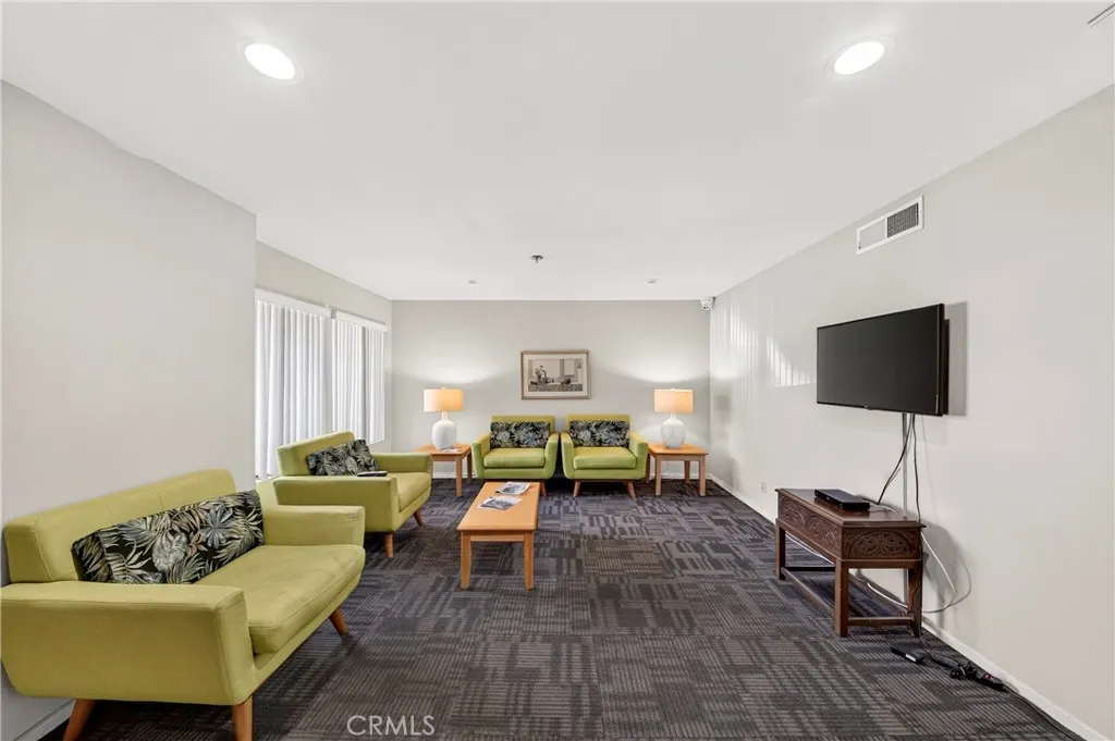 351 N Ford Avenue #221