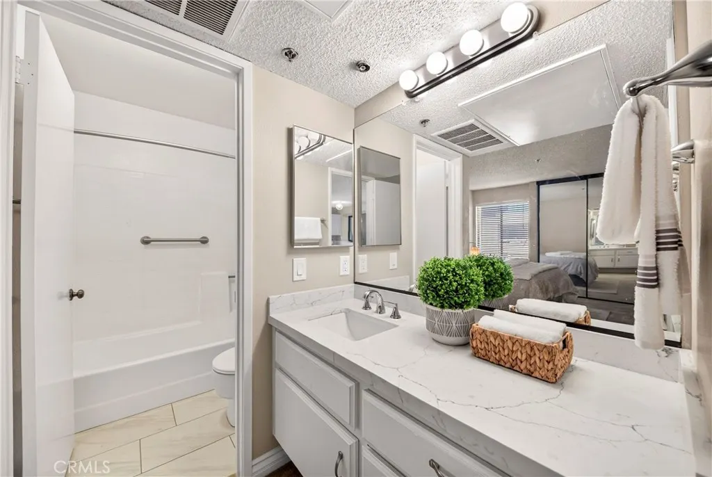 351 N Ford Avenue #221