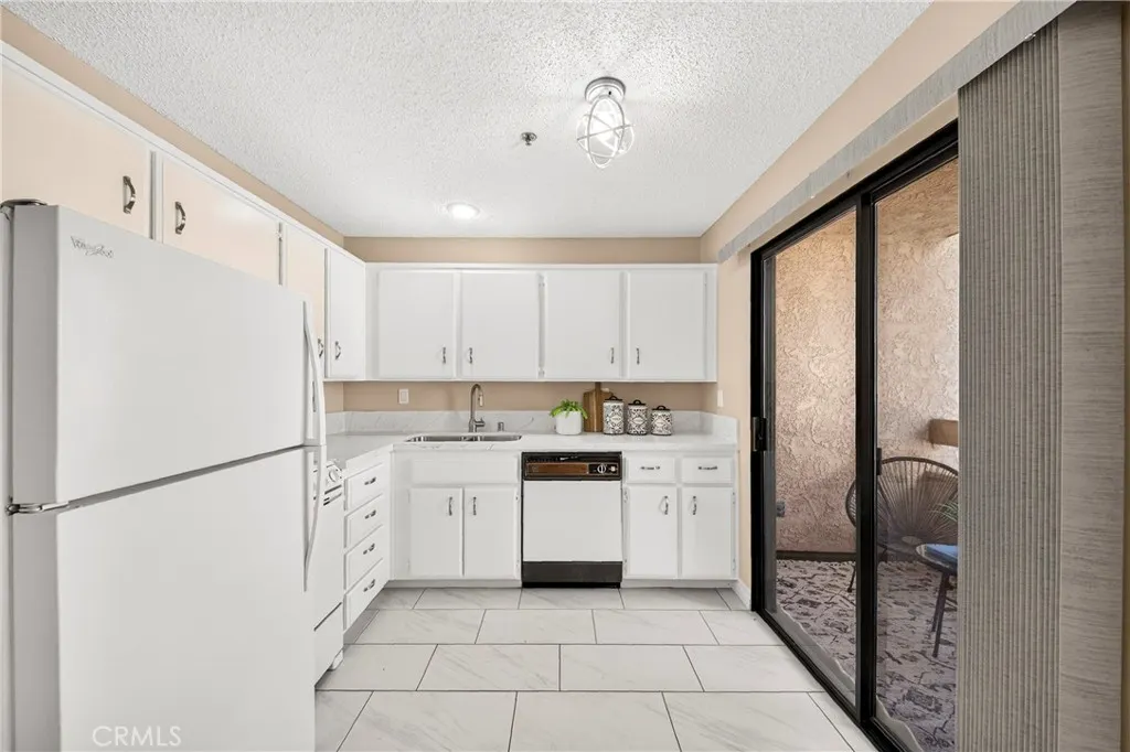 351 N Ford Avenue #221