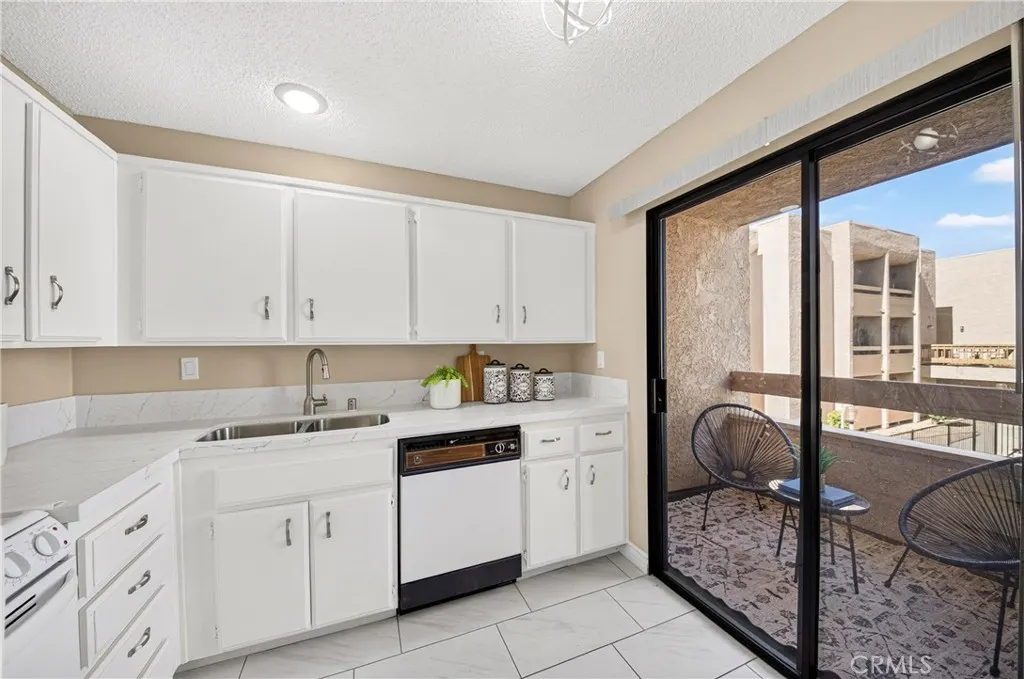 351 N Ford Avenue #221