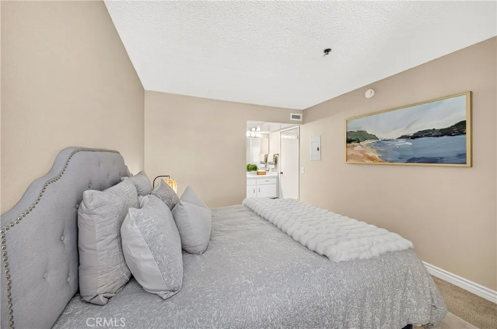 351 N Ford Avenue #221