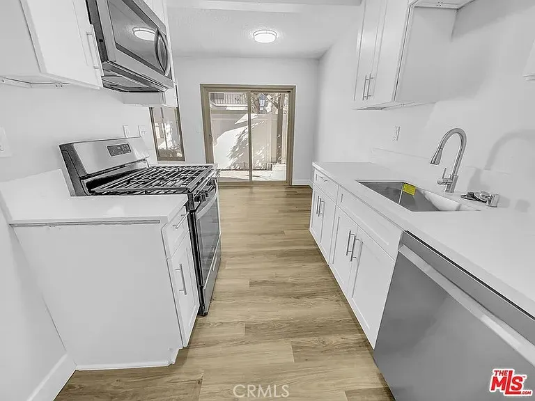 1350 W Lambert Road #115