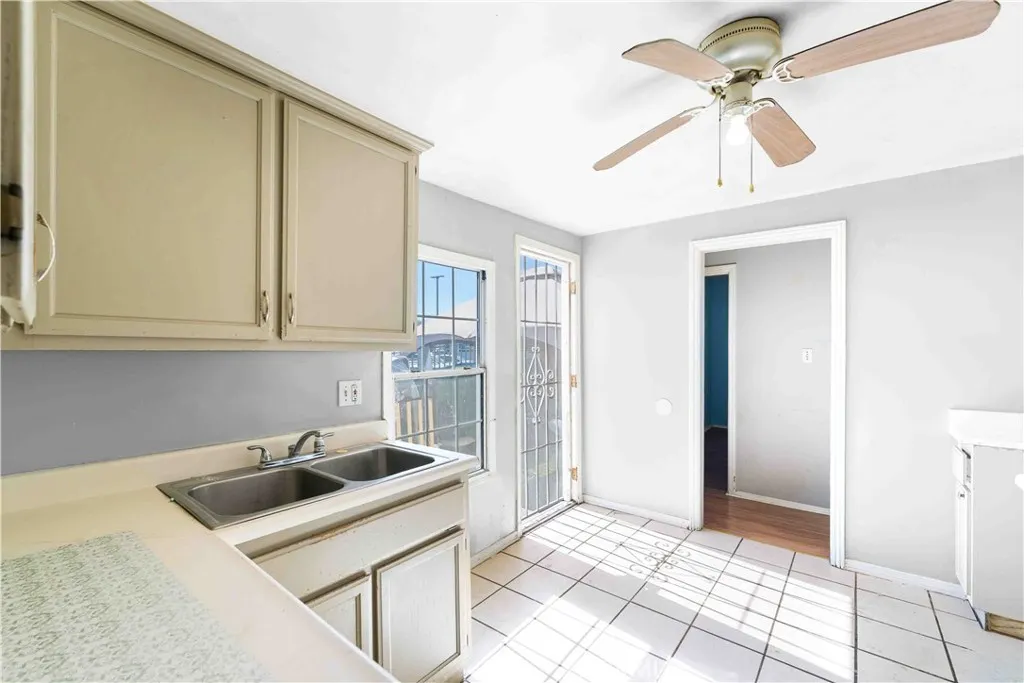 3551 Palm Drive