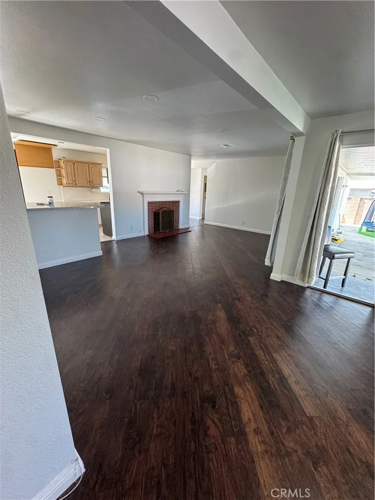 1831 W Flower Ave