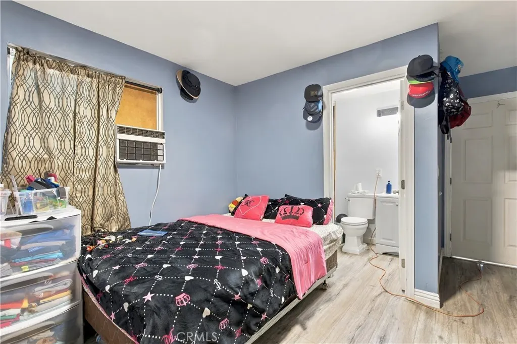 1606 Home