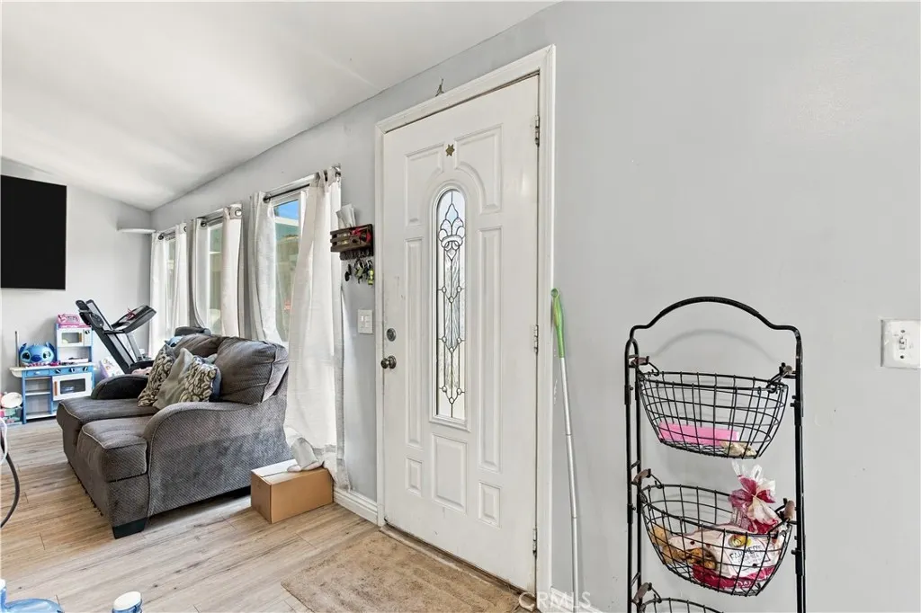 1606 Home