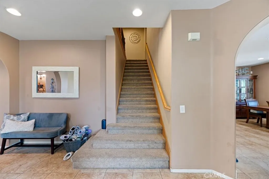 1842 Richards Place