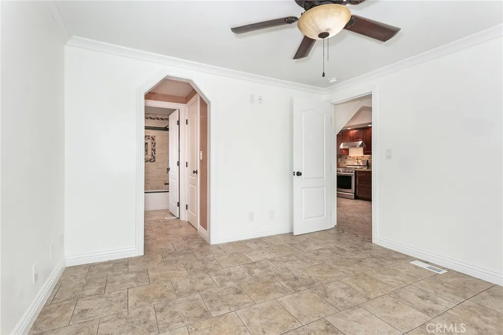 925 Bonita Avenue, #24
