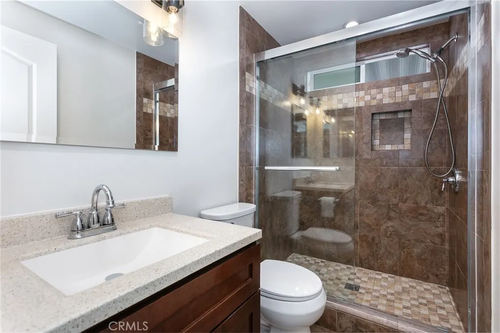 925 Bonita Avenue, #24