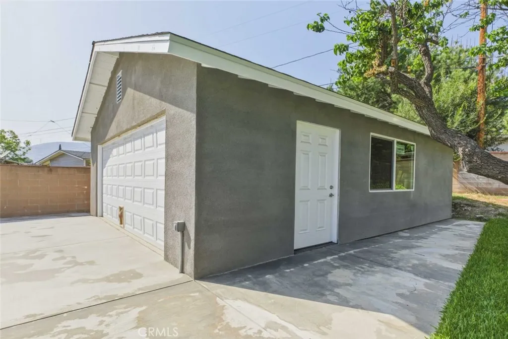 301 W Ashby Street