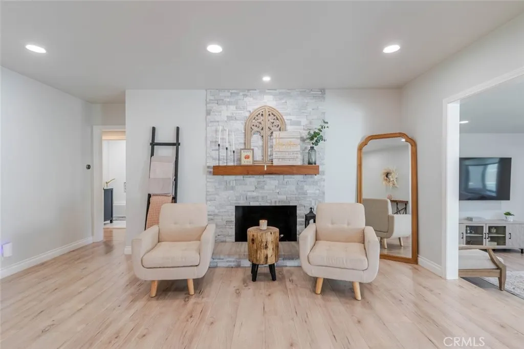 447 W Bennett Avenue