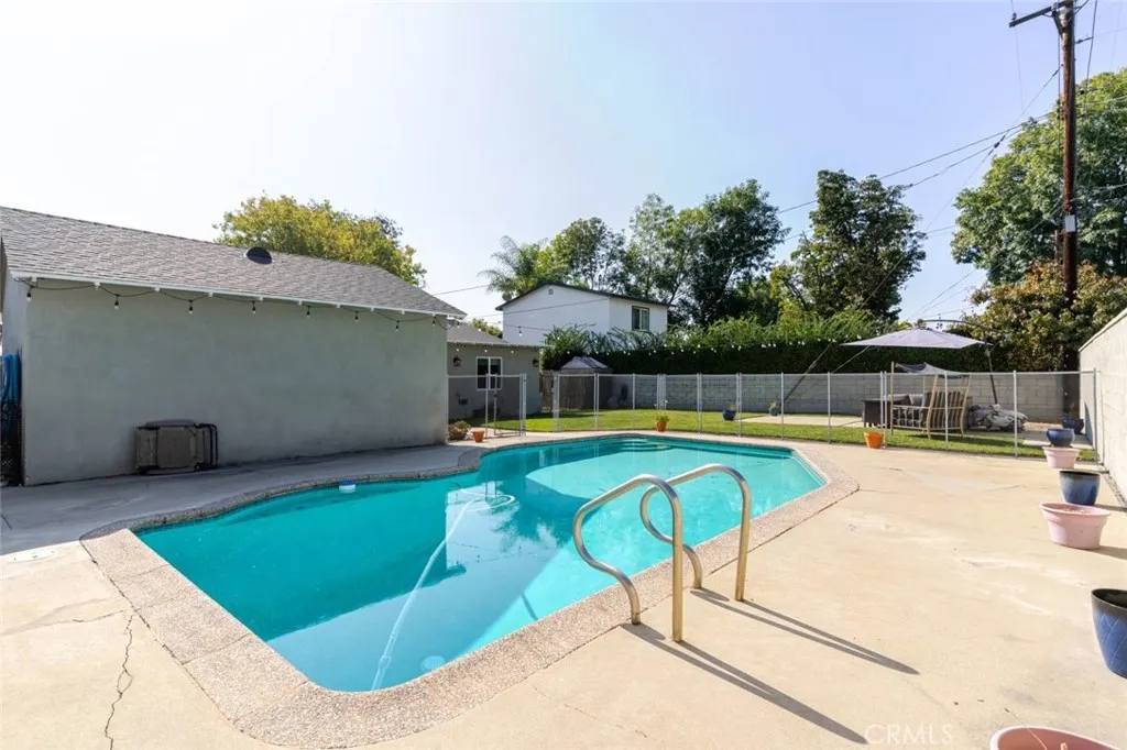 447 W Bennett Avenue