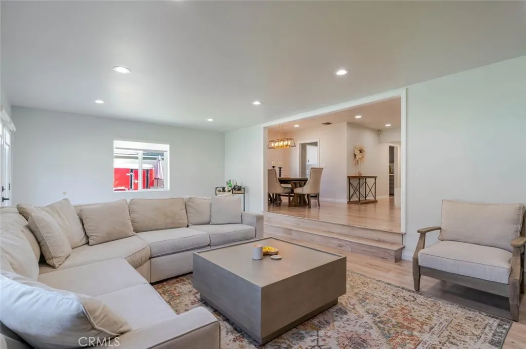 447 W Bennett Avenue
