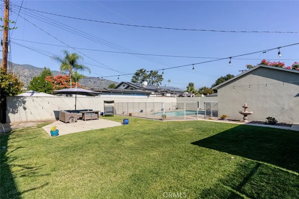 447 W Bennett Avenue