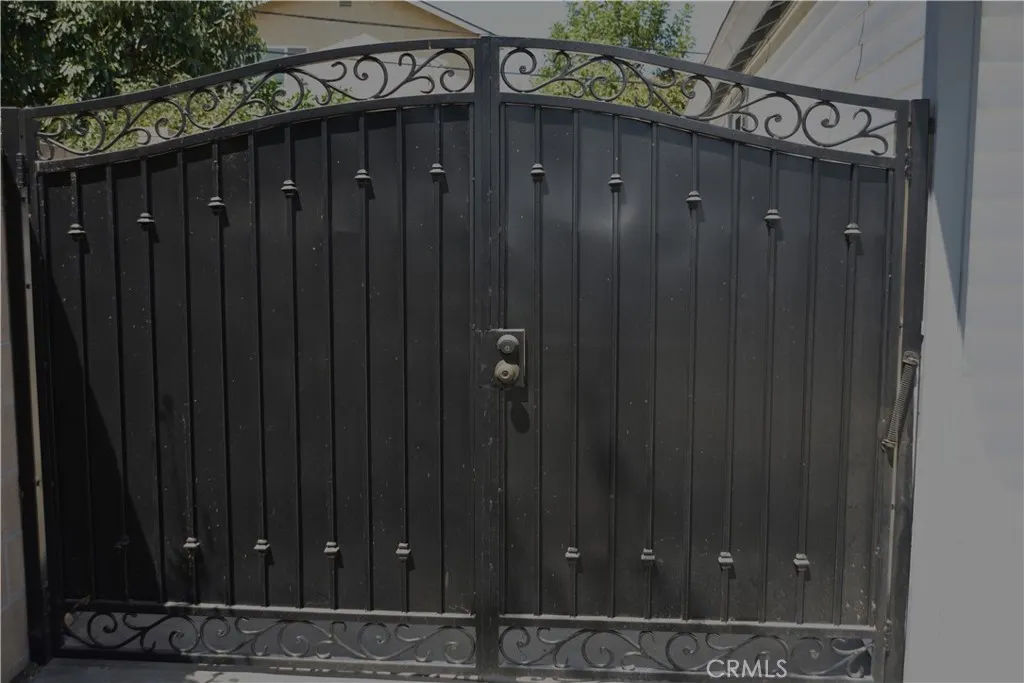 2484 Cambridge