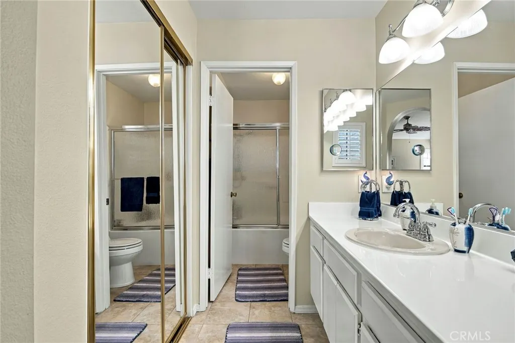 338 Monroe Ct