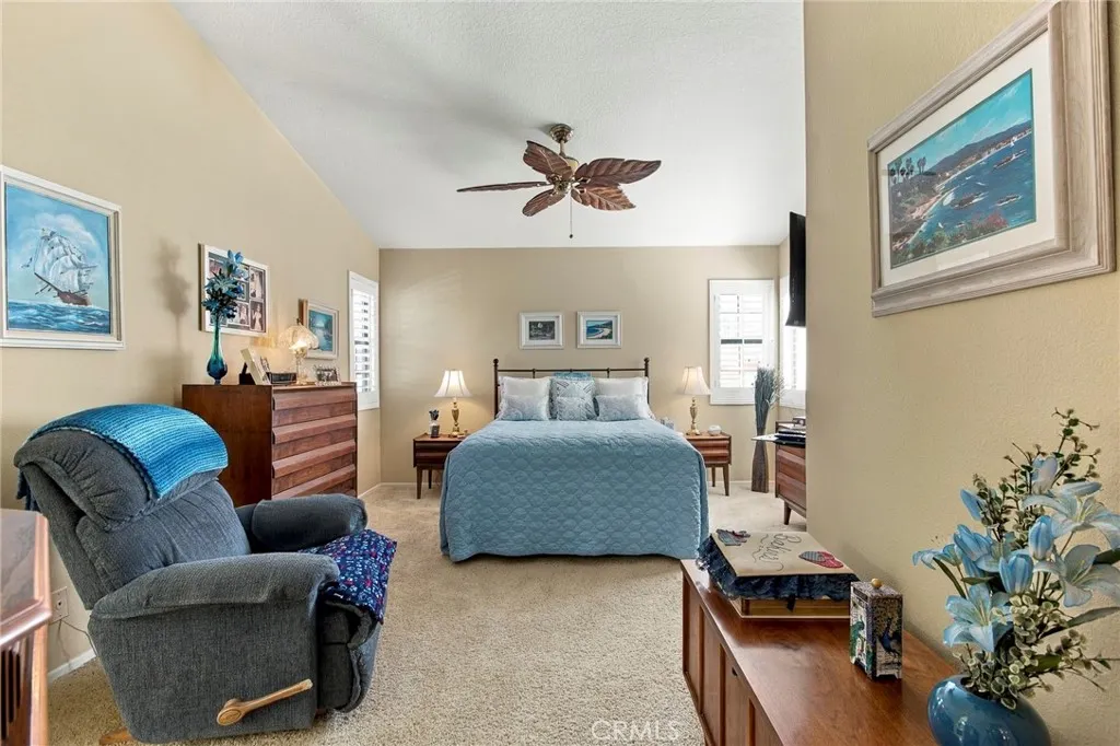 338 Monroe Ct