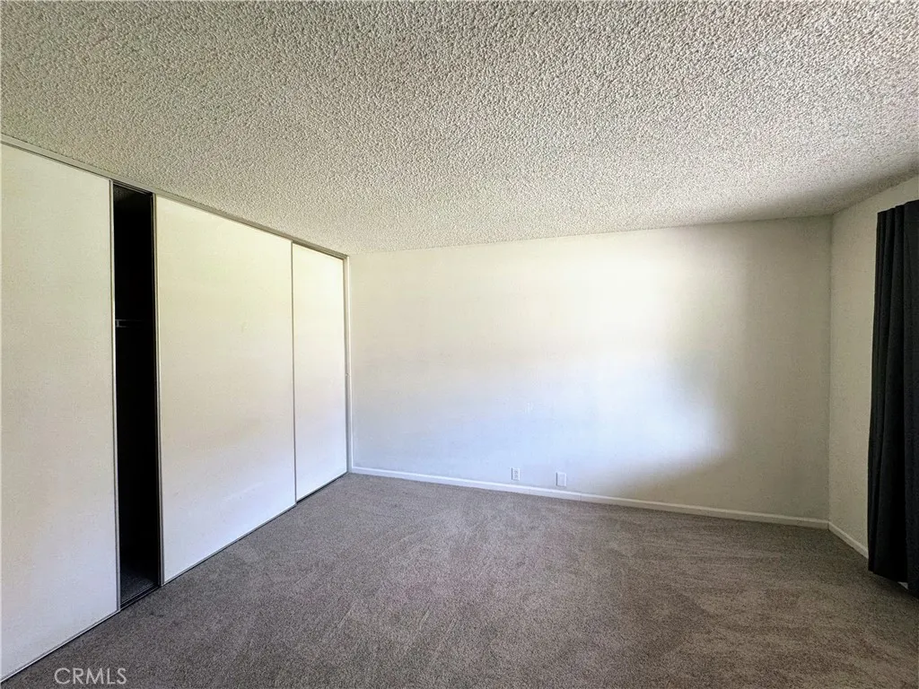 2109 Eveningside